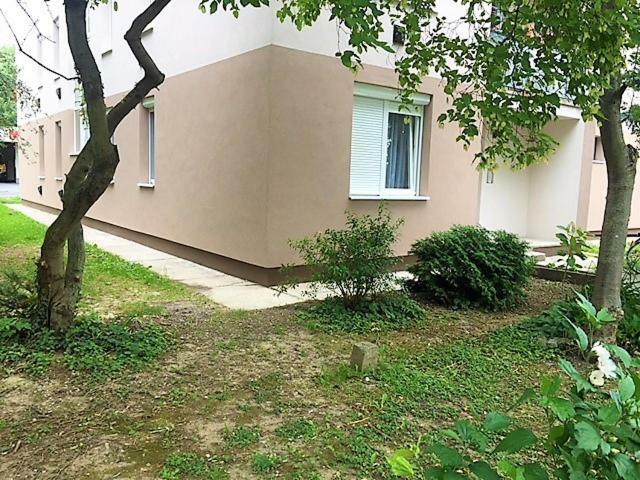 Miracle Apartman Sarvar Lägenhet Exteriör bild